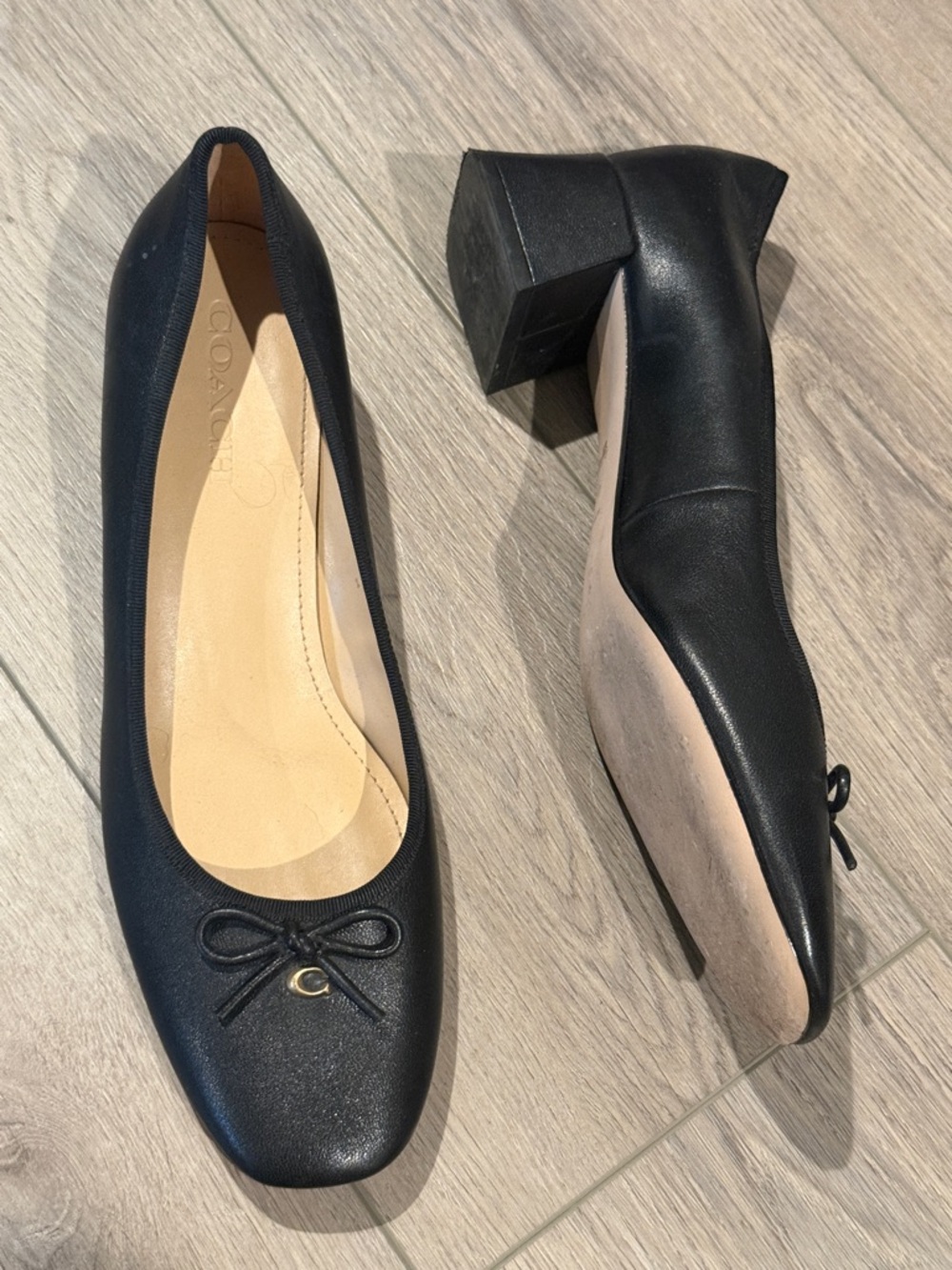 Coach Black Leather Block Heel Ballet Pump with Bow and Charm 10 - Picture 2 of 8